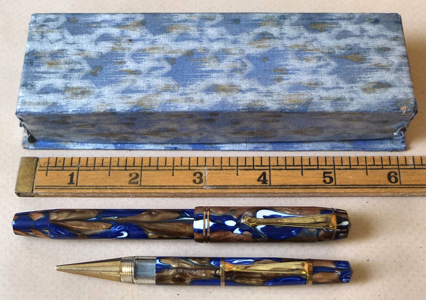 Vintage Fountain Pens and Pencils